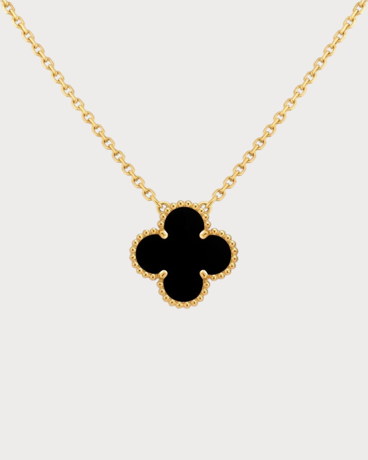VAN CLEEF & ARPELS Vintage Alhambra Onyx Pendant 18k(Yellow Gold)