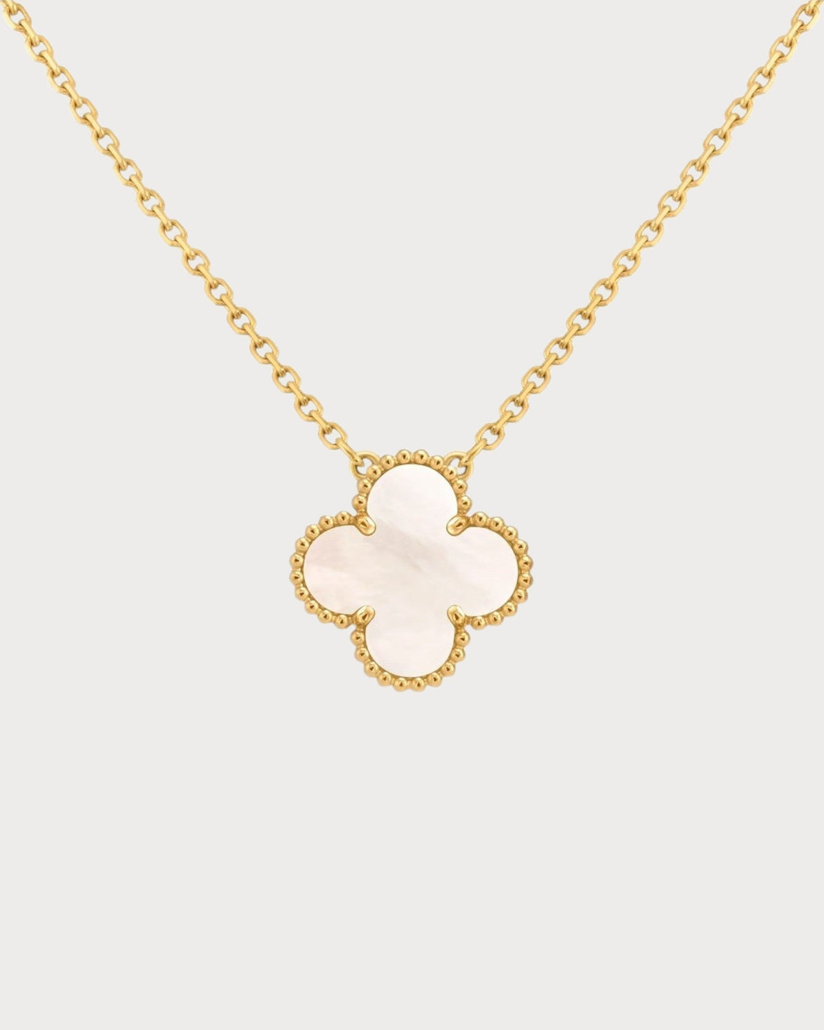 VAN CLEEF & ARPELS Vintage Alhambra White Pendant 18k(Yellow Gold)